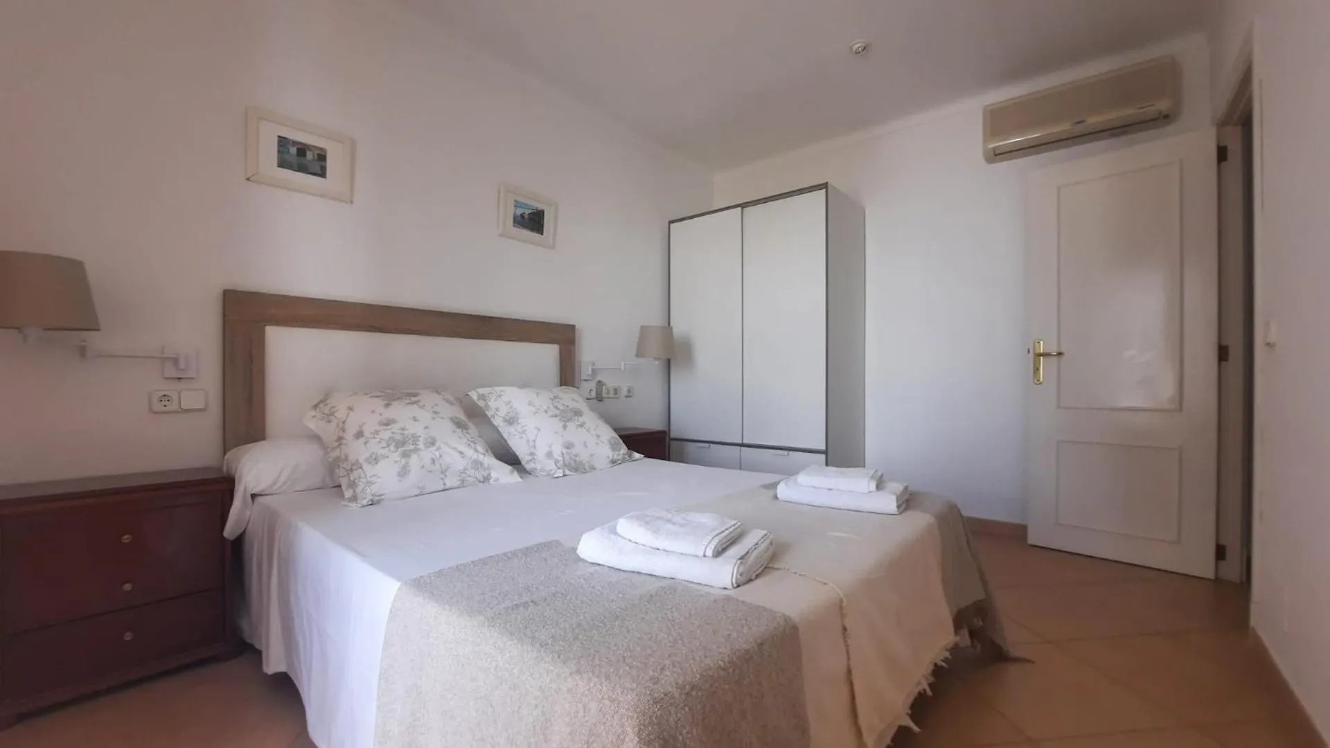 Casa Can Alou Puerto Colom